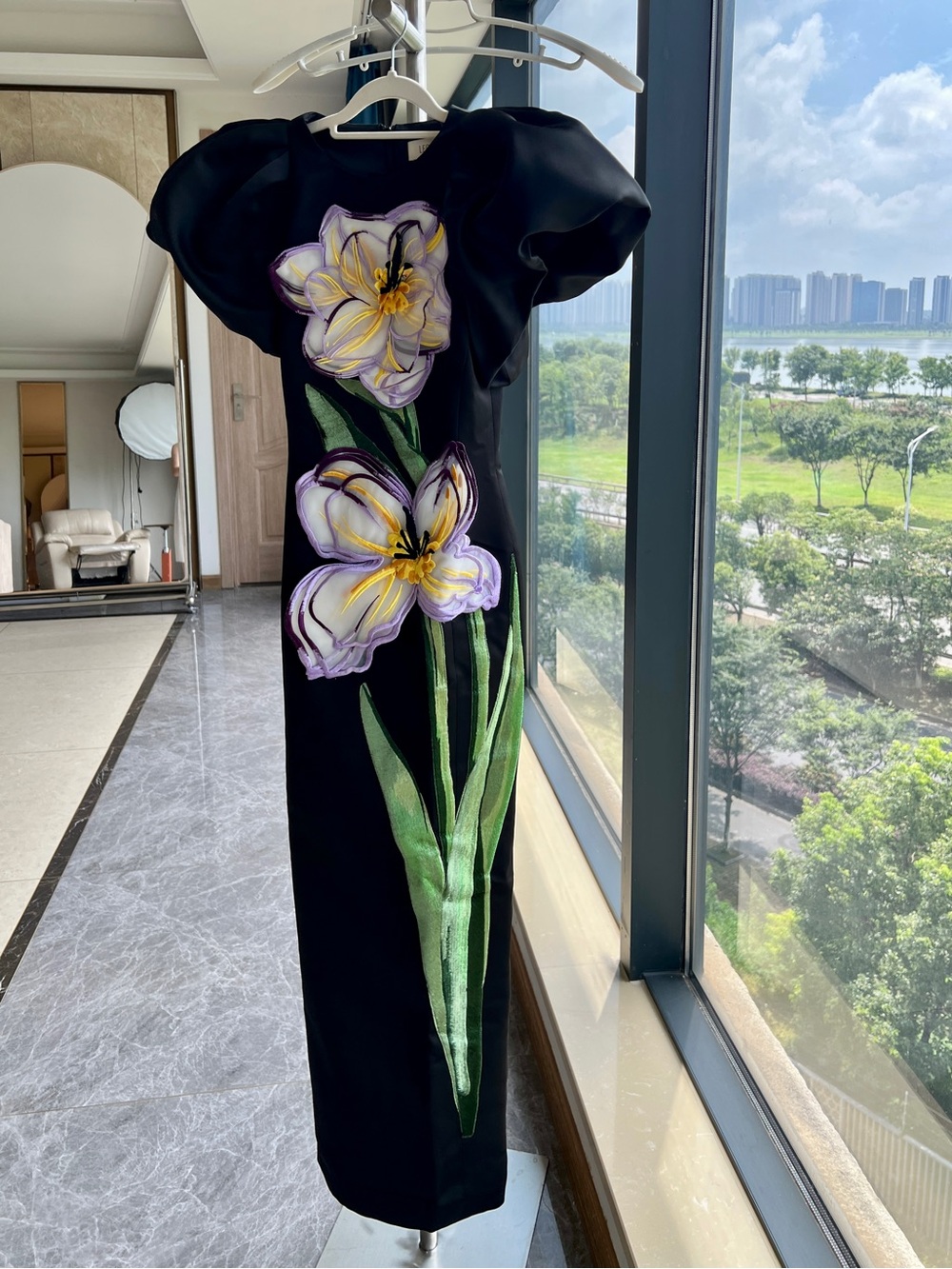Leo Lin Black Lucinda Iris Embroidery Floral Appliqué MaxiDress Gown AU6/US2 NWT